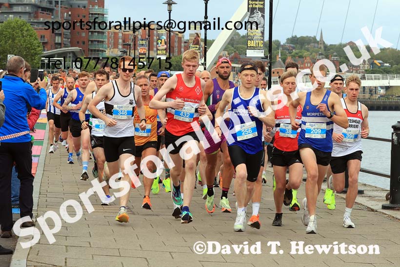 Bridges of the Tyne 5 Mile Road Race, Newcastle Quayside.  Photo: David T. Hewitson/Sports for All Pics